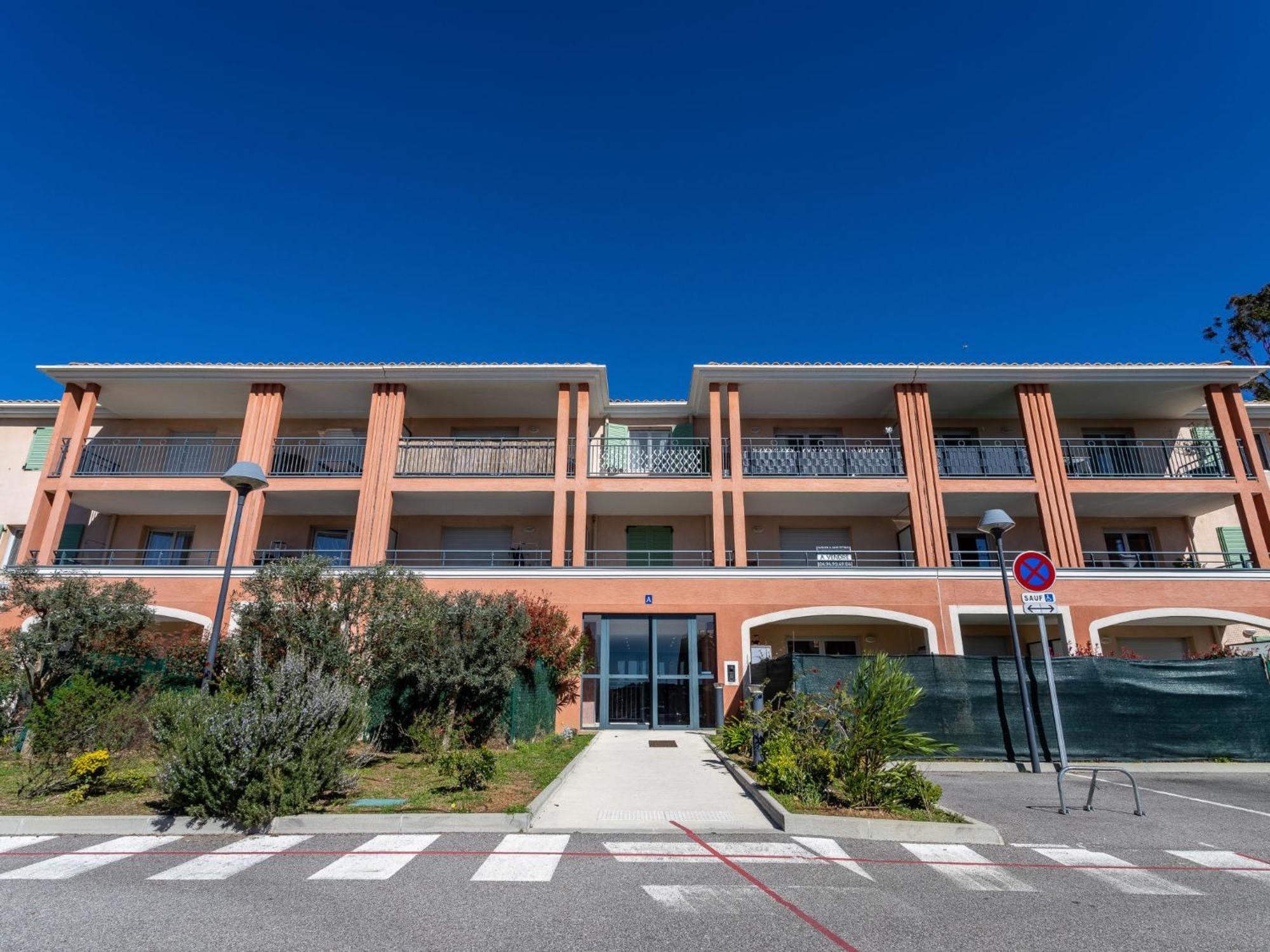 Apartment Le Jardin Du Loderi-2 By Interhome Bormes-les-Mimosas Eksteriør bilde
