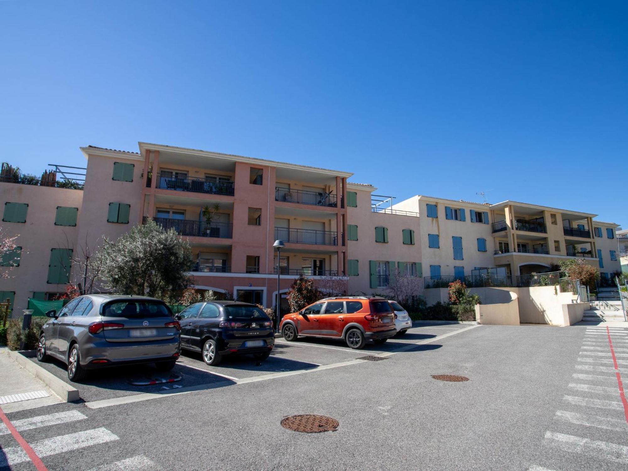 Apartment Le Jardin Du Loderi-2 By Interhome Bormes-les-Mimosas Eksteriør bilde